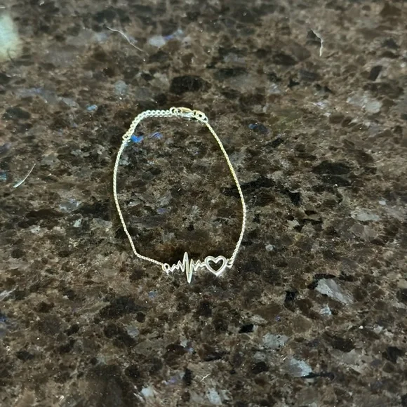 Bracelet - Picture 1 of 2